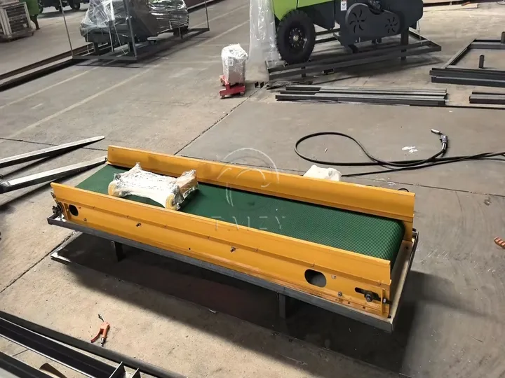 Conveyor belt package