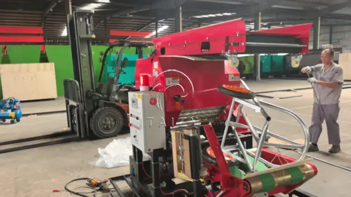 Silage round baling machine from taizy