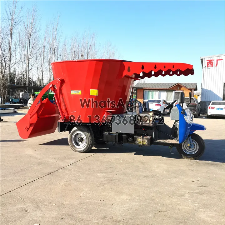 Tricycle silage feed distributor for cattle farm