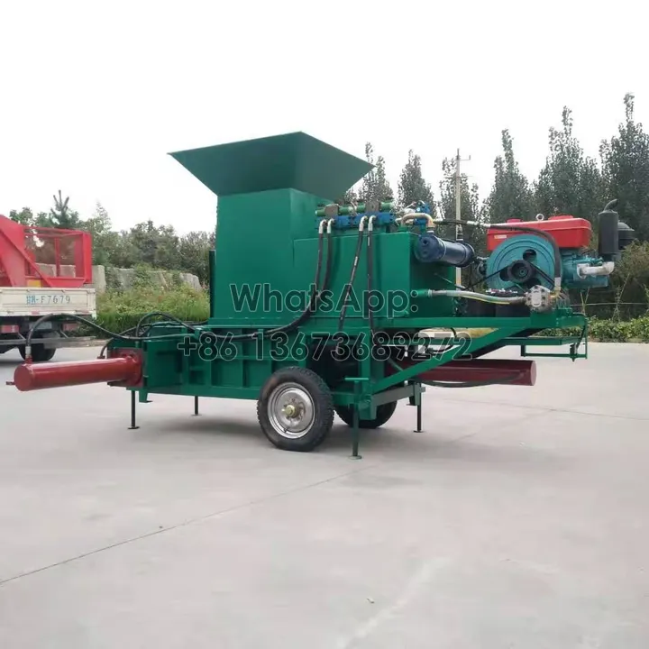 Double-cylinder hydraulic hay baler with diesel engine